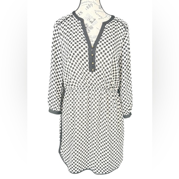 Banana Republic Elegant Black and White Dress. Size 10 petite - Picture 1 of 6